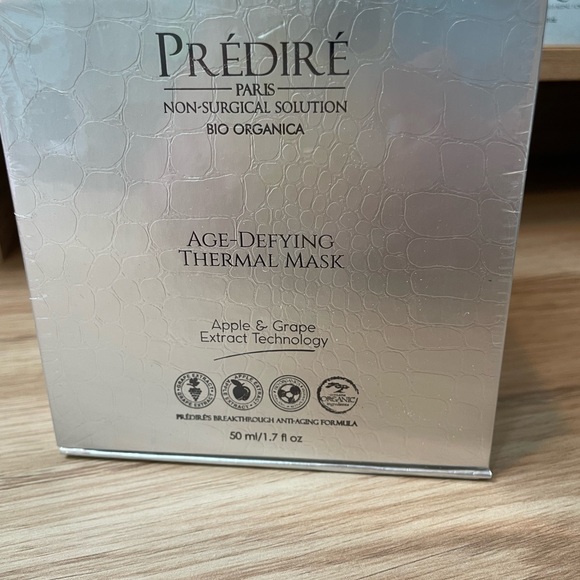 Prédiré Paris Age-defying skin care trio - Picture 3 of 8